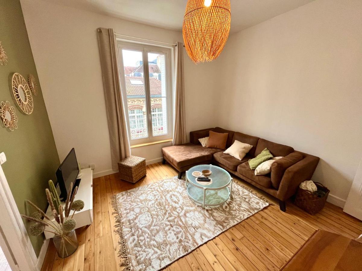 Appartement Entier En Plein Coeur Du Centre Ville Compiegne Exterior photo